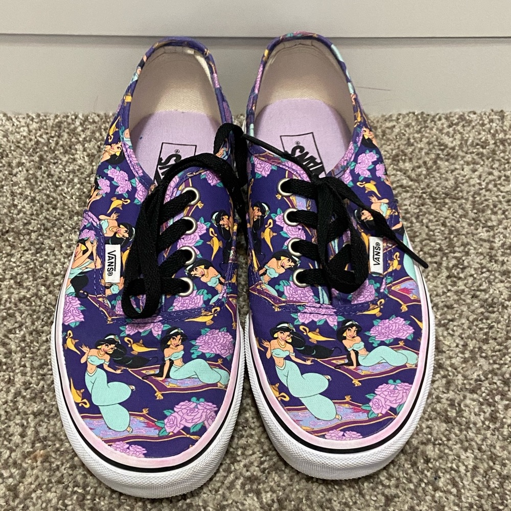 ⛔️SOLD⛔️Disney Princess Jasmine Vans